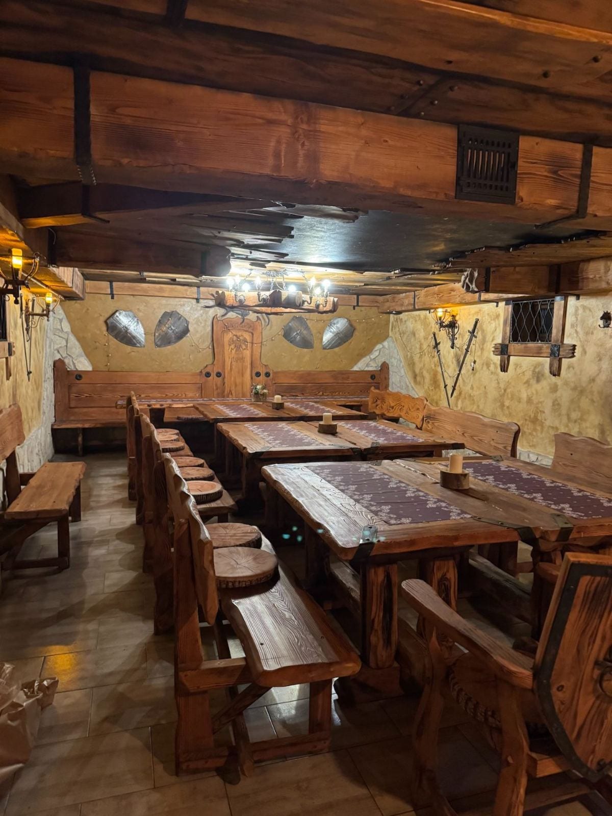Rodinné oslavy Košice — Rytierska pivnica Marin Priestory